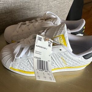 Superstar J Adidas kids tennis shoes brand new